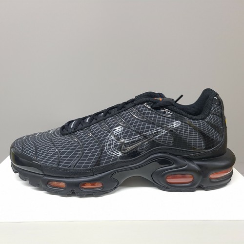 Nike air max plus tuned - nike, emb