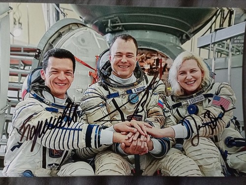 Soyuz backup crew - ms-29, foto