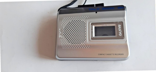 Compact cassette recorder