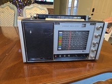 Radio Realistica 12-751A