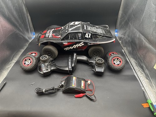 Traxxas slash 4wd - traxxas,