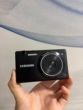 Samsung MV800 Flip-out Touch