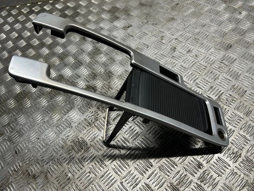Volvo v50 2011 console - volvo,