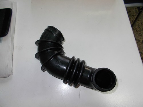 Raccordo gomma tra - in,
