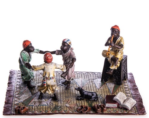 Scultura bronzo che - che, giocano