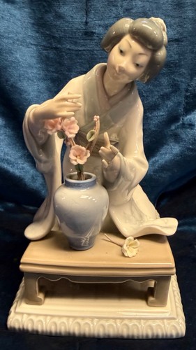 Lladro oriental girl - girl, #4840