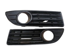 COPPIA DX SX GRIGLIE MASCHERINE FENDINEBBIA PARAURTI VW POLO IV 9N 2001  -  2009