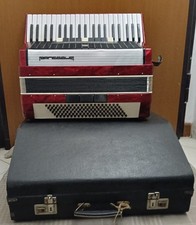 Vintage '70S Fisarmonica Russa con custodia ottime condizioni