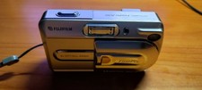 Fujifilm Digital Camera FinePix A340 4.0MP Silver  + Scheda XD 256MB