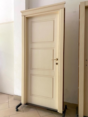 Porta battente laccato - battente,