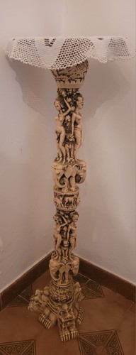 Colonna portavaso stile