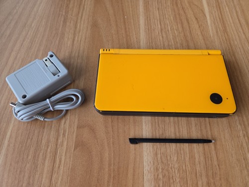Nintendo dsi yellow - nintendo,