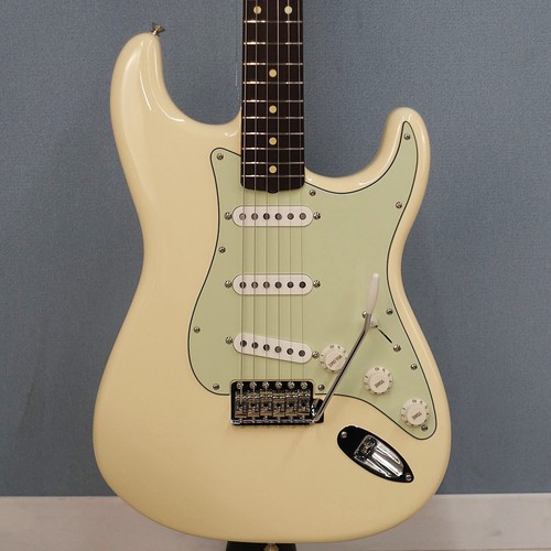 Fender vintera stratocaster - fender, ii