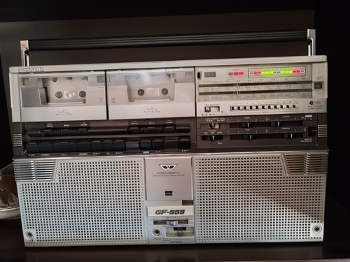 Sharp 555 boombox stereo - gf-555,