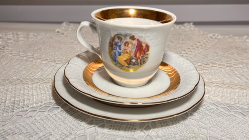 Porcellana tazza piattino - tazza,