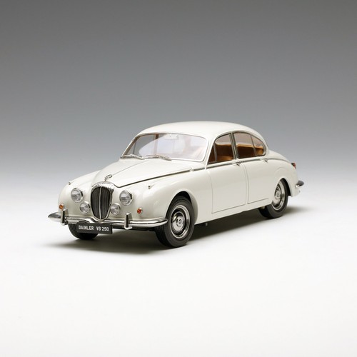 Paragon daimler 250 v8 - 250,