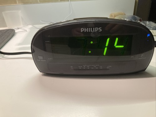 Phillips clock radio model - clock,