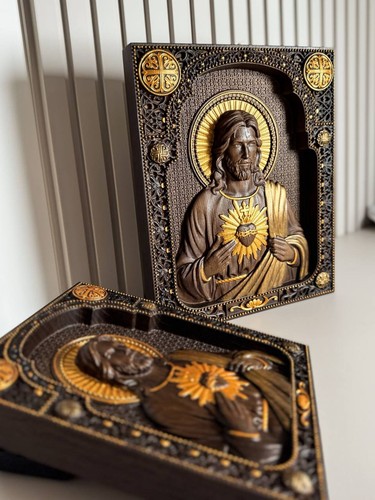 Icona cristiana intagliata - , in