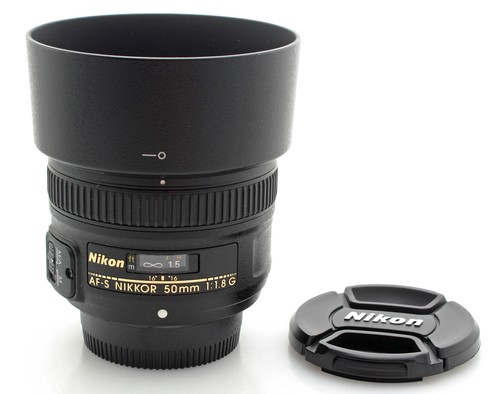 Nikkor f1 8 g - mm,
