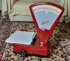 Antica bilancia d'epoca BERKEL ad un solo piatto. Pesa fino a 5 Kg. Color Rosso