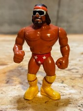 Hasbro WWF WWE Wrestling Series 1 Macho Man Randy Savage Figure