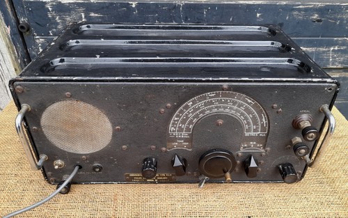 Ww2 military radio pcr - military,