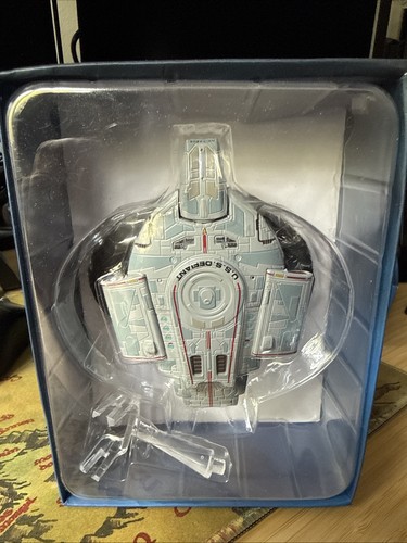 Eaglemoss uss defiant star - eaglemoss,