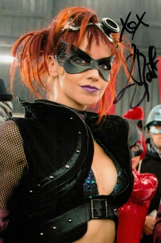 Lindy booth signed 6x4 - booth, photo