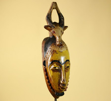 Maschera africana stemma