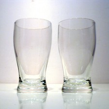 Coppia di bicchieri da birra