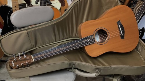 Chitarra baby taylor con - baby,