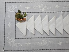 Elegante Tovaglia ricamata a