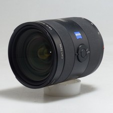 Sony Vario-Sonnar T* 24-70 mm F2.8 ZA SSM con tappi F R, cappuccio lingua solo giapponese