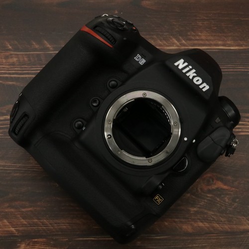 Nikon dslr camera - dslr,
