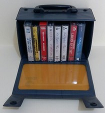LOTTO MUSICASSETTE VINTAGE E CONTENITORE CM 8 X 11 X 18 CON MANIGLIA