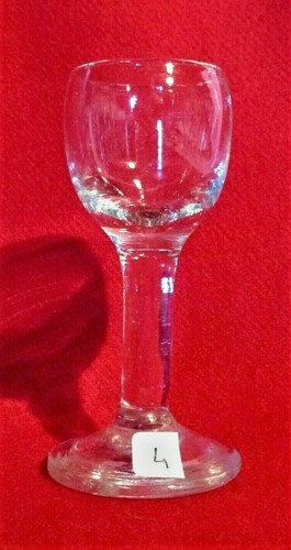 Antico bicchiere soffiato - antico,
