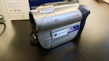 Sony Handycam DCR-DVD106E PAL Videocamera DVD Carl Zeiss 40x Zoom Box