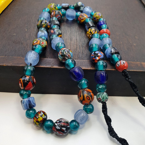 Collana multicolore vintage