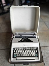 Macchina da scrivere vintage Olympia Monica - Made in Germany - con custodia