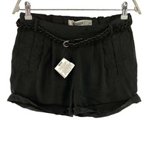 Shorts Neri Stradivarius