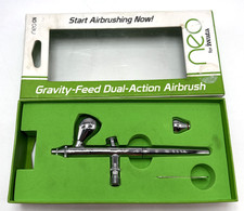 Iwata Gravity Feed Dual Action