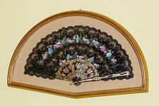 Cornice Ventagliera in legno ricoperta con foglia oro