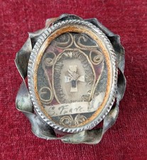 E067)Antico reliquiario