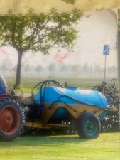 Botte con pompa  in bronzo marca Comet ,per trattamenti / innaffiature giardini 