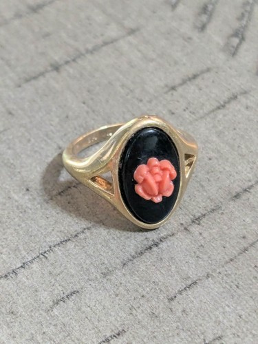 Anello ovale nero rosa