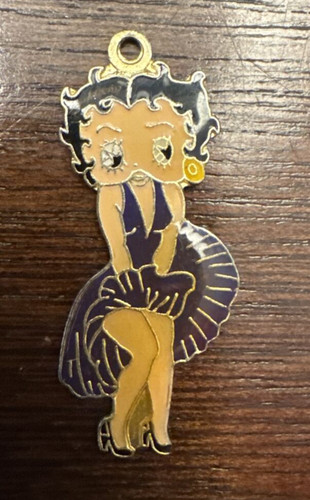 Betty boop posa - in,
