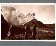 Napoli Vesuvio il conetto e lava fumante interno cratere F. Grande spedita