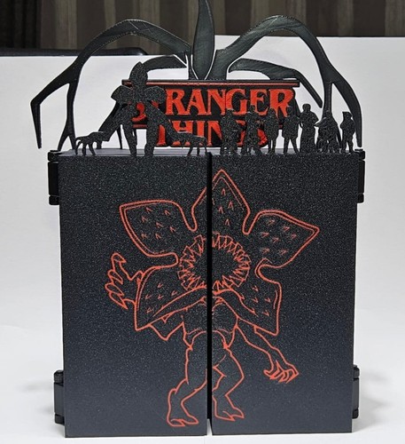 Espositore stranger things - espositore,