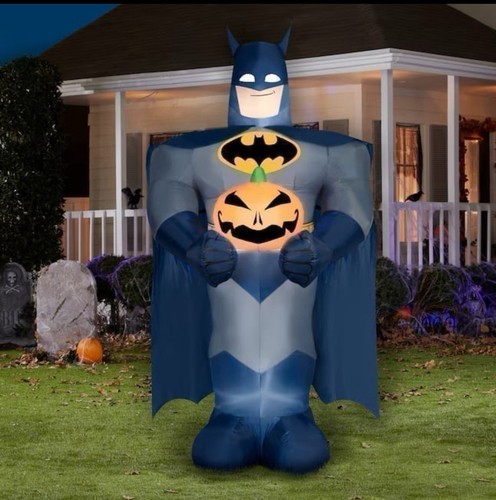 Batman con zucca piedi - batman,