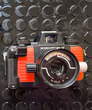 Fotocamera analogica Nikonos V, con obiettivo di serie 2,5/35mm
